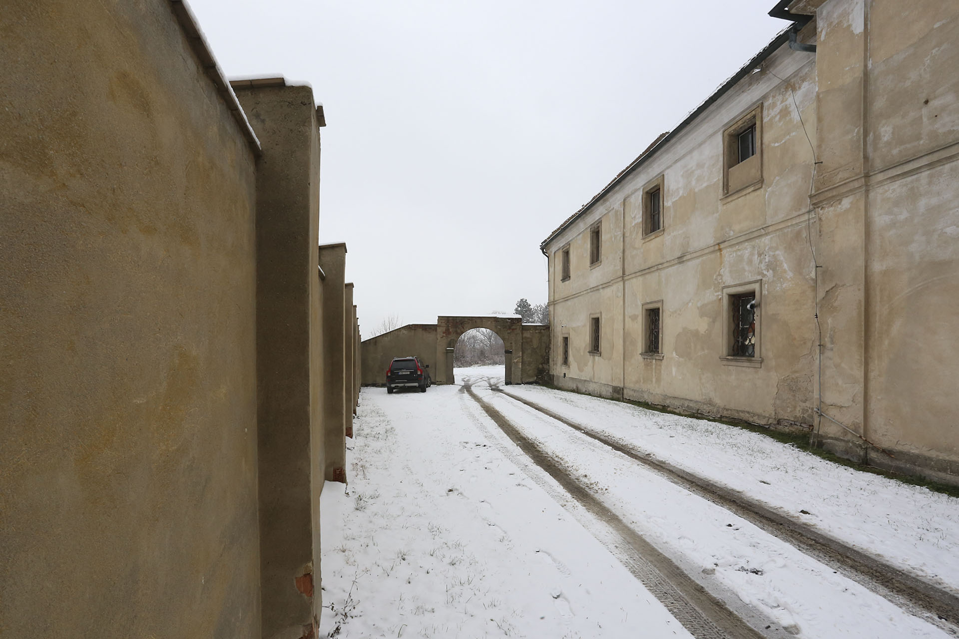 Klášterní pivovar v Oseku - severní dvůr